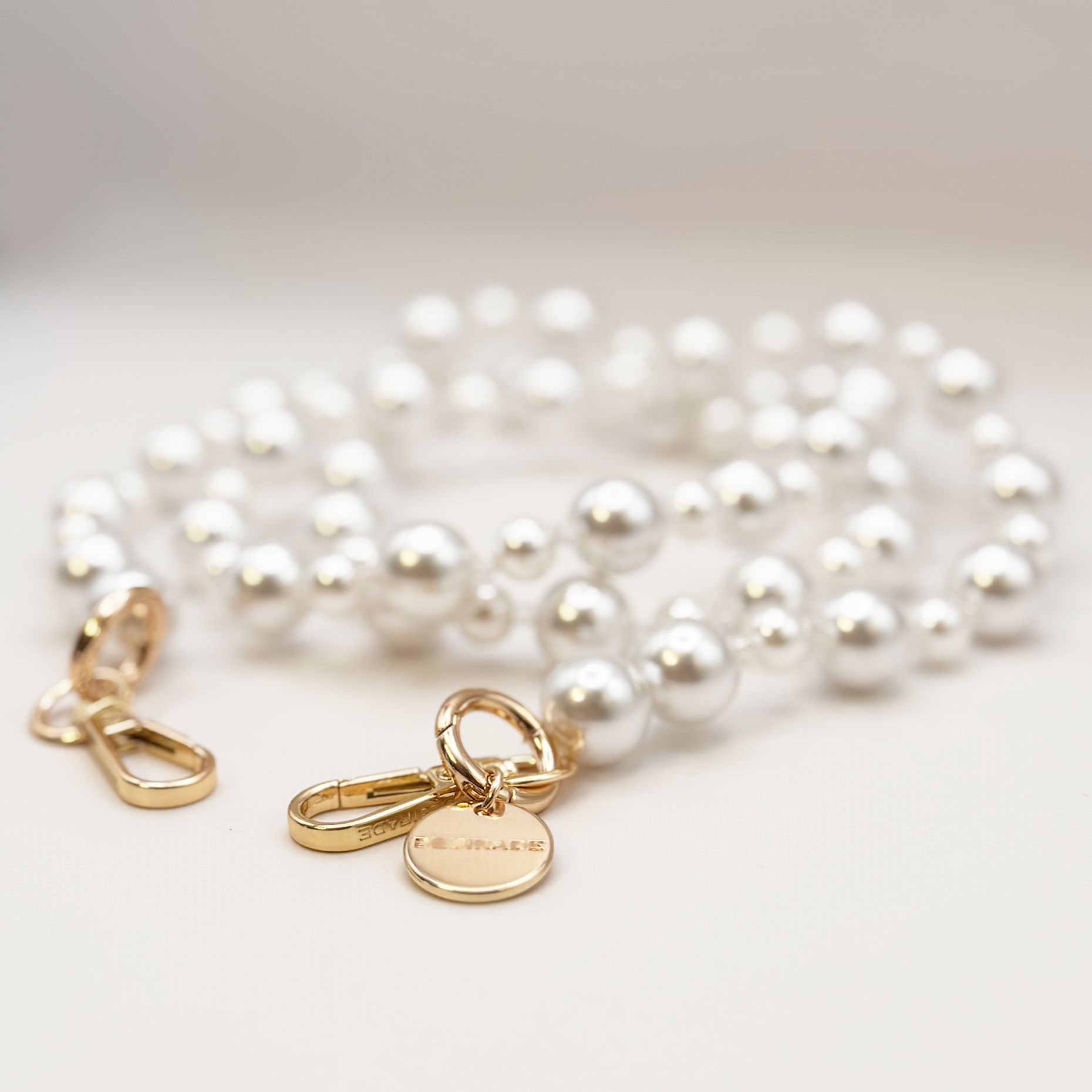 Luna String - Crossbody phone strap