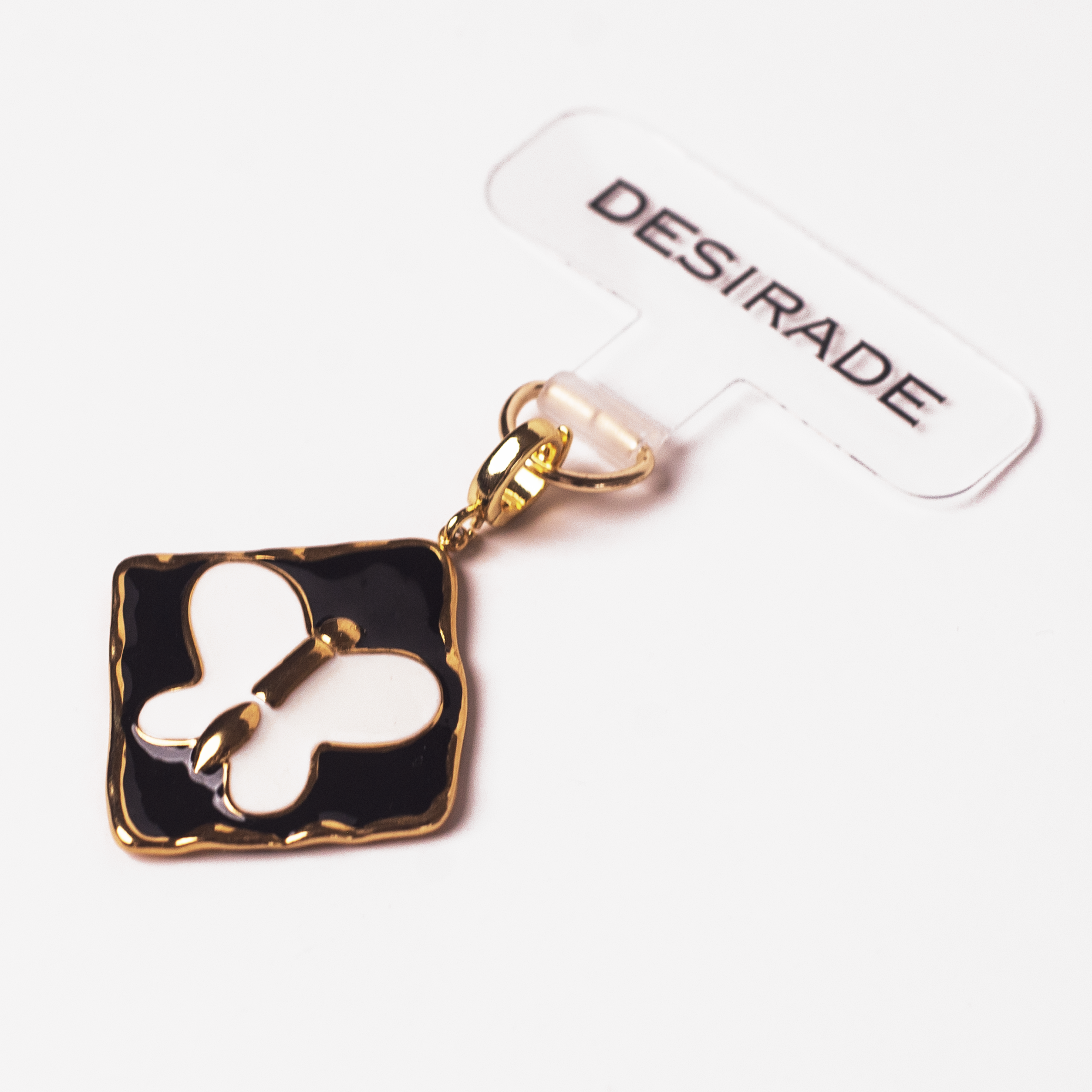 Butterfly Noir: Adaptor + Charm Fluture Alb & Negru – 18K Edition