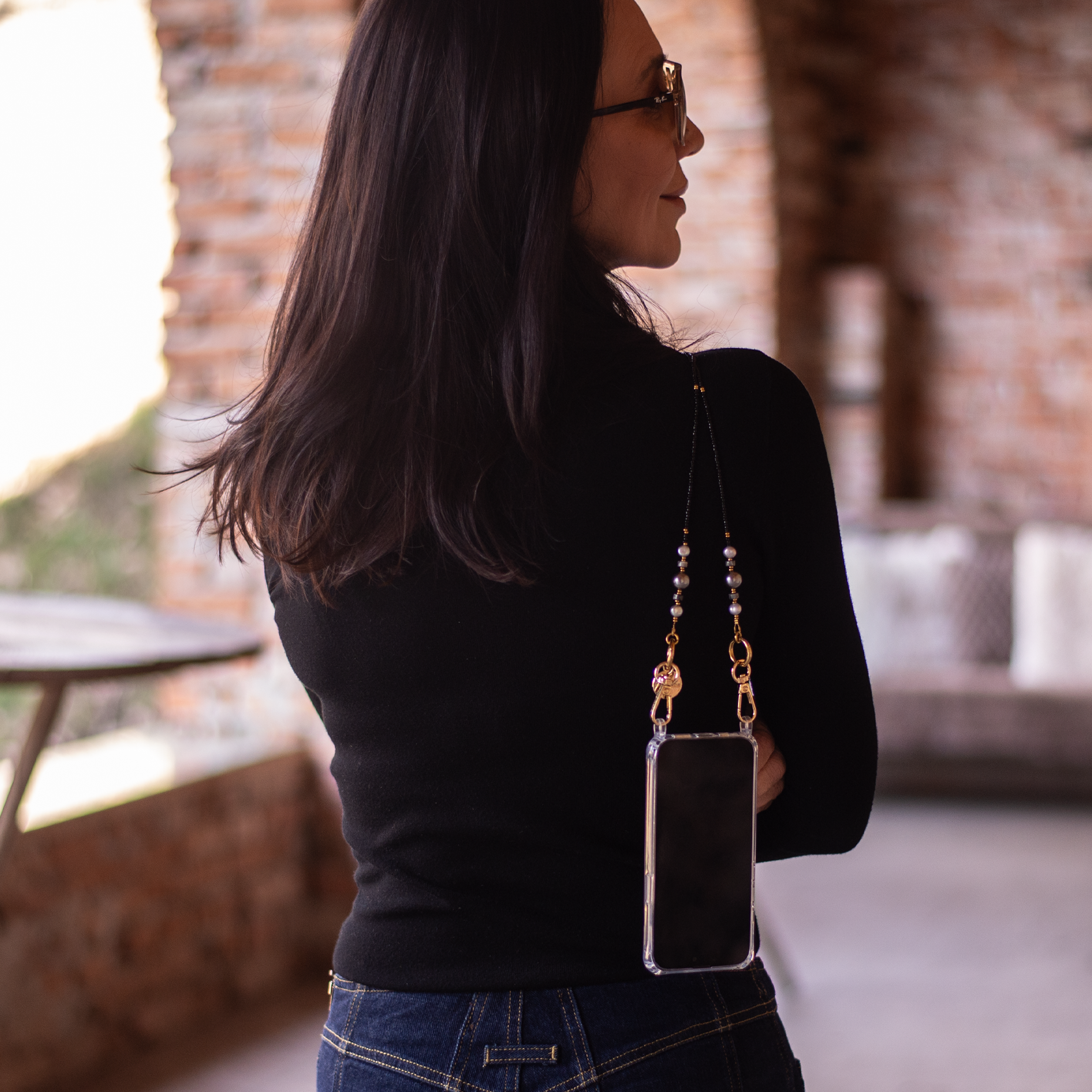 NOTTE PERLATA – Strap crossbody pentru telefon cu perle naturale și pietre naturale 120 cm