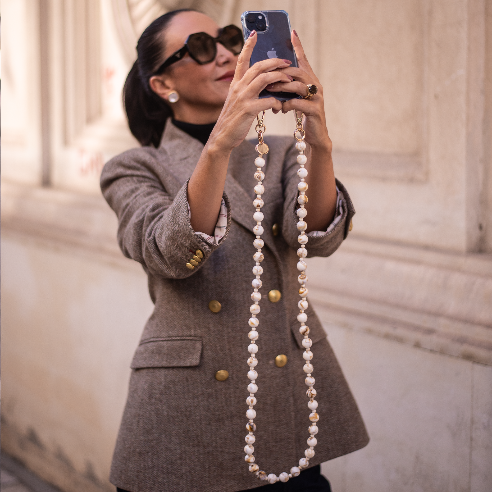 Caramel Twist – Crossbody Phone Strap