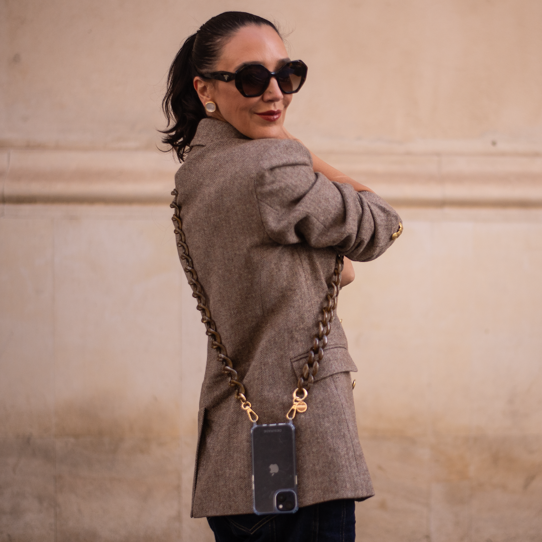 Chestnut Luxe – Crossbody Phone Strap